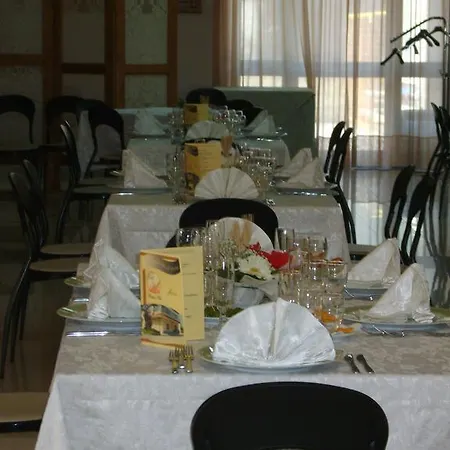 Hotel Rosso Di Sera 3*