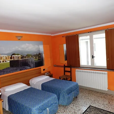 Rosso Di Sera Hotel Pietramelara