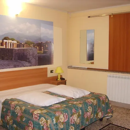 Hotel Rosso Di Sera Pietramelara