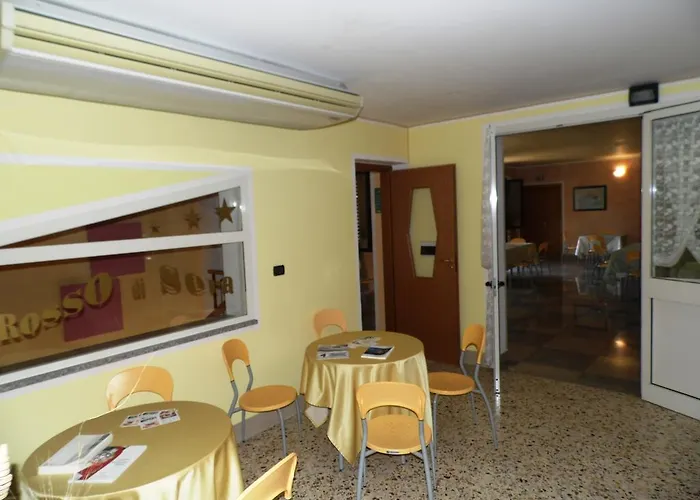 Rosso Di Sera 3* Pietramelara