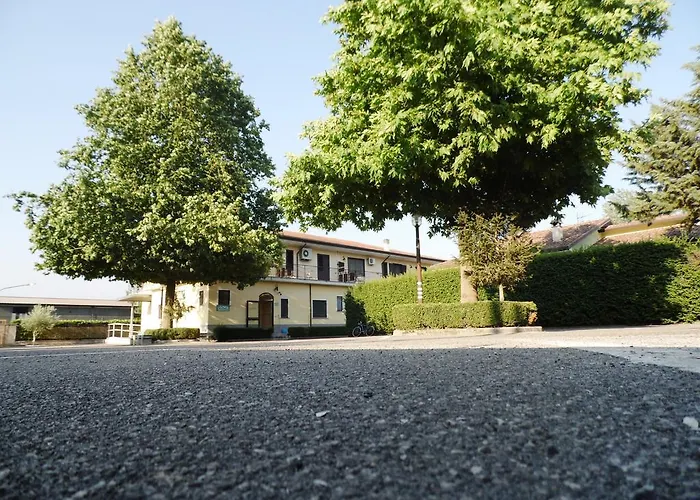 Rosso Di Sera ホテル 3*